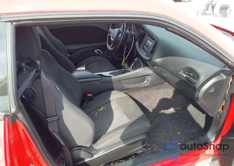 2016 Dodge Challenger Sxt z USA, uszkodzony, nr VIN 2C3CDZAG8GH256074